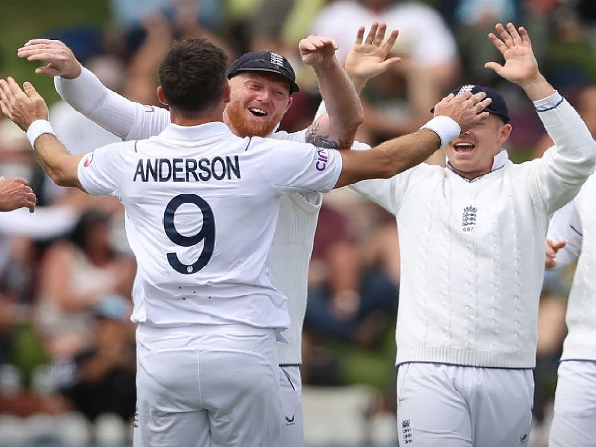 NZ VS ENG 2nd Test Day 2: इंग्लैंड ने कसा शिकंजा, पहली पारी में न्यूजीलैंड के सात विकेट गिरे